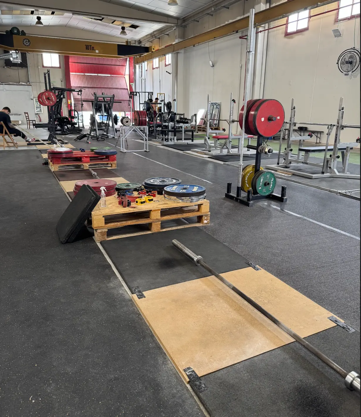 Plataforma de peso muerto - Gimnasio 24/7 Tarragona